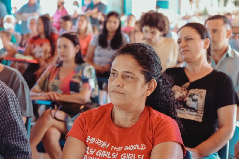 Galeria de foto em-grande-evento-de-titularizacao-fundiaria-de-parceria-do-incra-com-o-governo