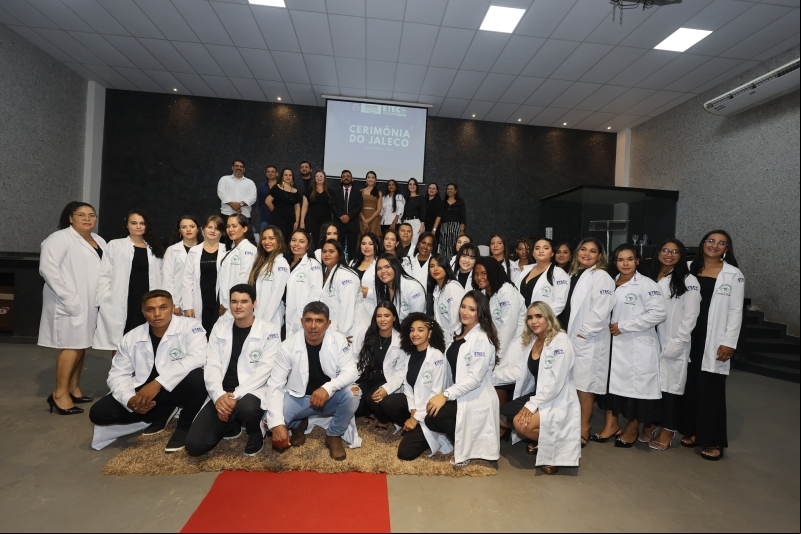 Vice-Prefeito Moadil Fernando participa de cerimônia do jaleco em Confresa_foto1